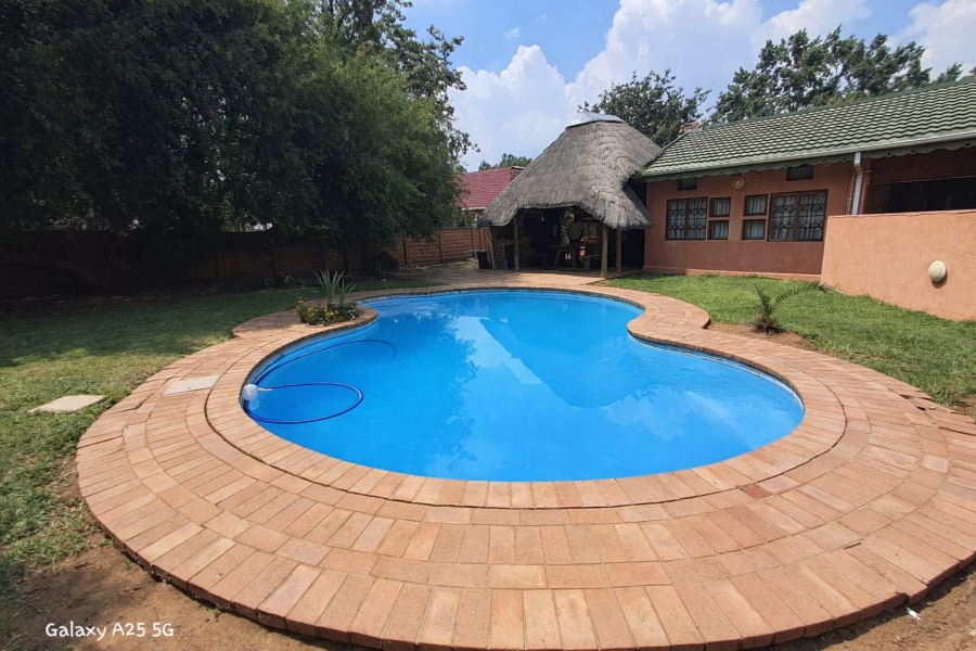 4 Bedroom Property for Sale in Sasolburg Ext 4 Free State